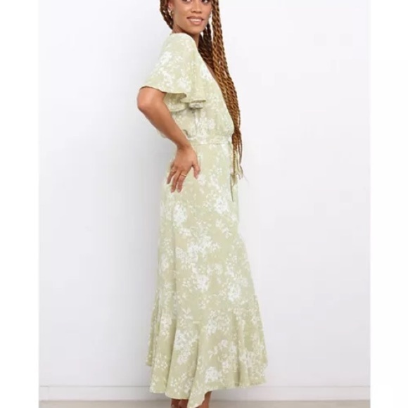 #20❤️ Brand new Petal & Pup Alondra dress in green - Picture 2 of 3